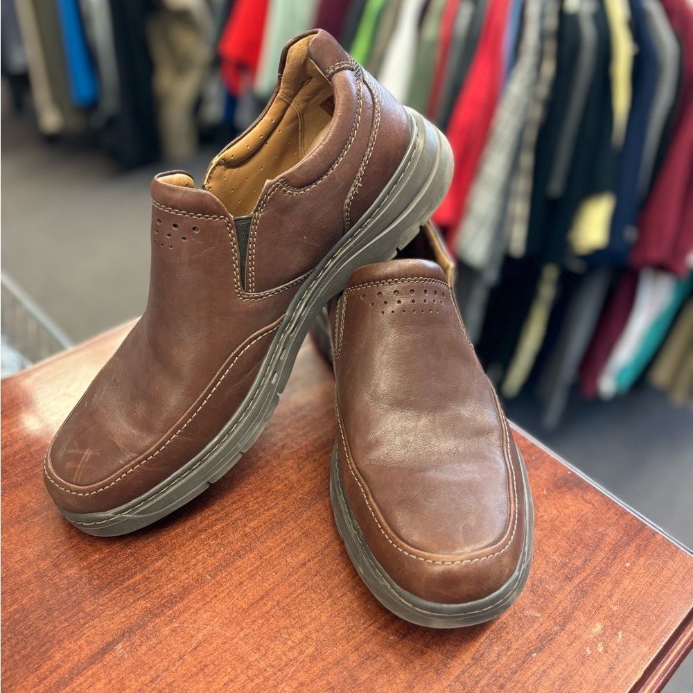 🛍️ Clarks Mens 13 Brown Leather Loafers - Dress Shoes